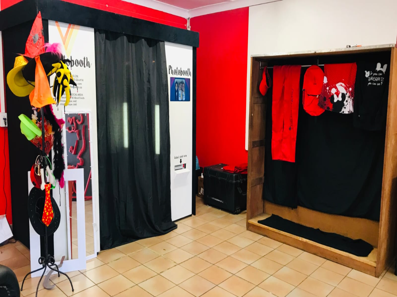 Photo booth and 360 camera hire